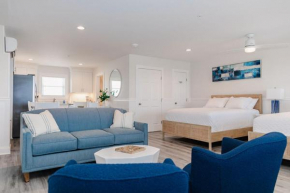 1002 Queen ADA Suite, 1st Floor Surfside